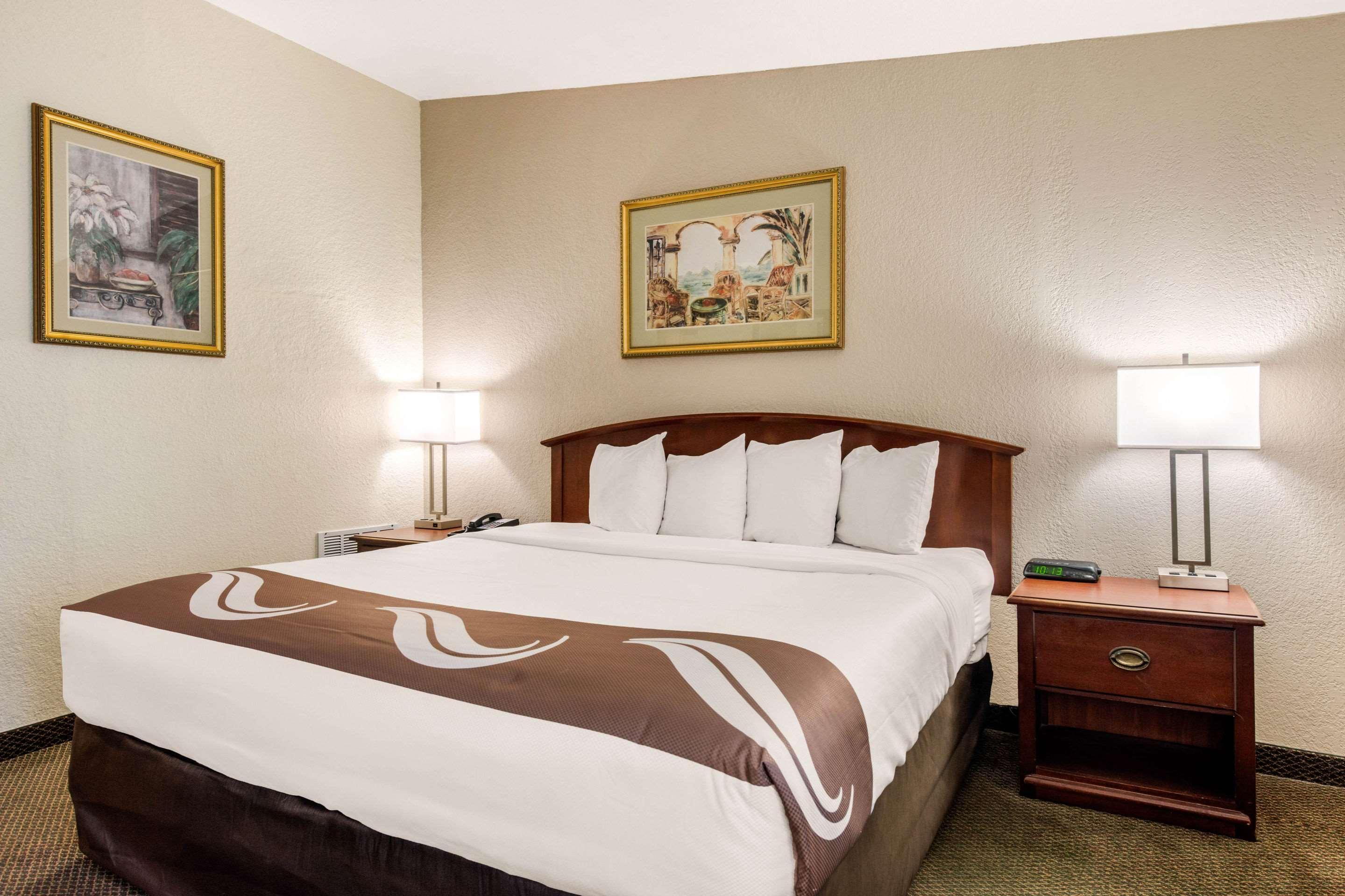 Quality Inn & Suites Tarpon Springs South Extérieur photo
